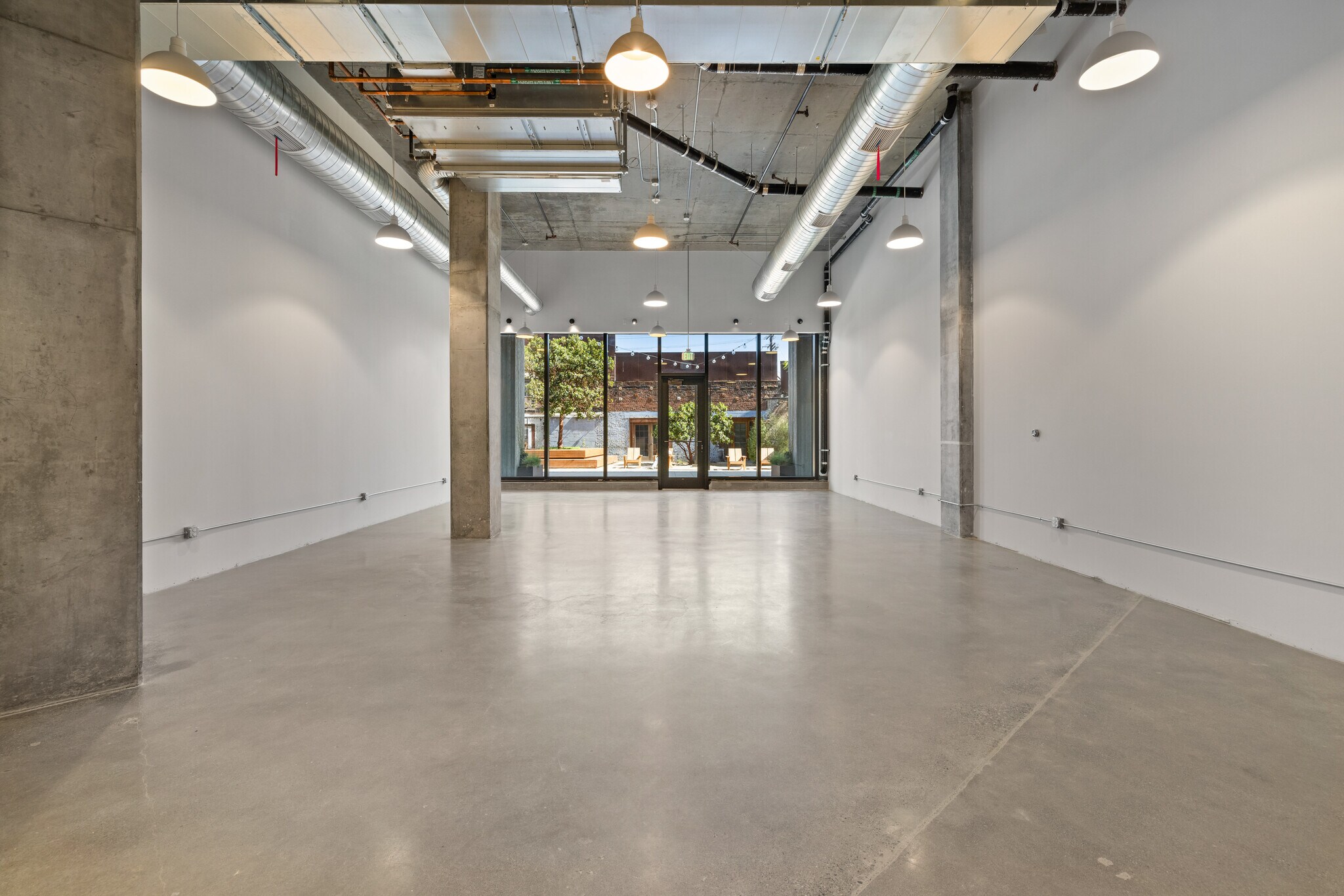 525 S Santa Fe Ave, Los Angeles, CA à louer Photo de l’immeuble– Image 1 sur 7