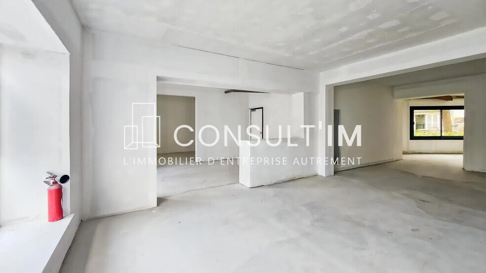 Local commercial dans Sceaux à louer - Photo de l’immeuble – Image 3 sur 8