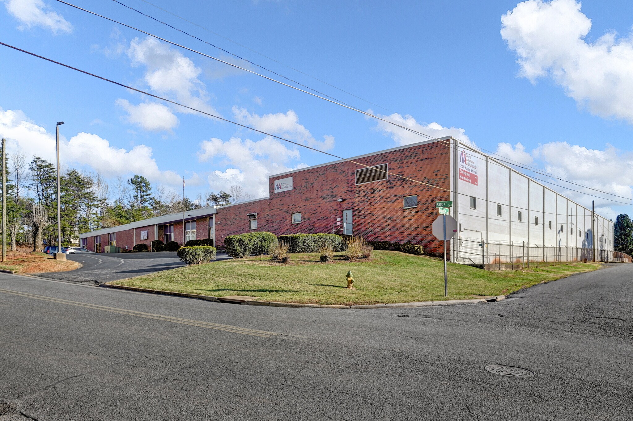 200 Kapp St, Winston-Salem, NC à vendre Photo principale– Image 1 sur 21
