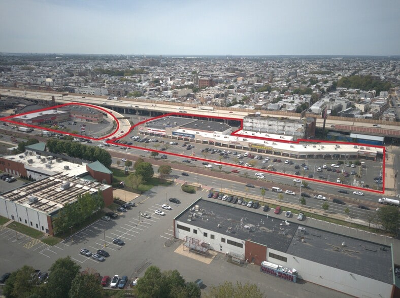 1300 S Christopher Columbus Blvd, Philadelphia, PA à vendre - Photo principale – Image 1 sur 8