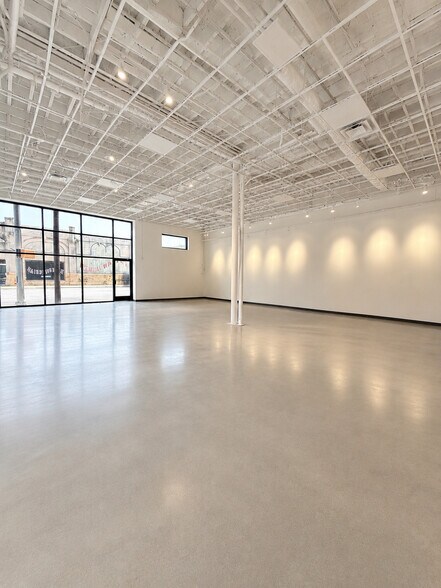 120 E Rogers Blvd, Skiatook, OK à louer - Photo intérieure – Image 2 sur 6