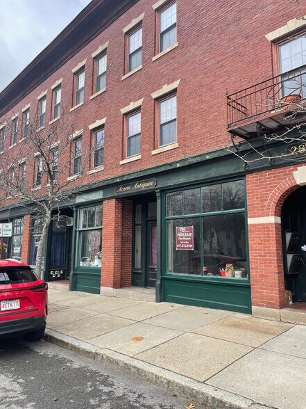 301 Elliot St, Newton, MA à louer - Photo de l’immeuble – Image 2 sur 2