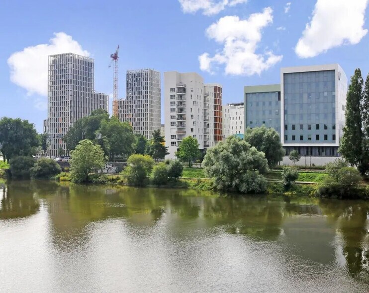 Bureau dans Nantes à louer - Photo de l’immeuble – Image 1 sur 7