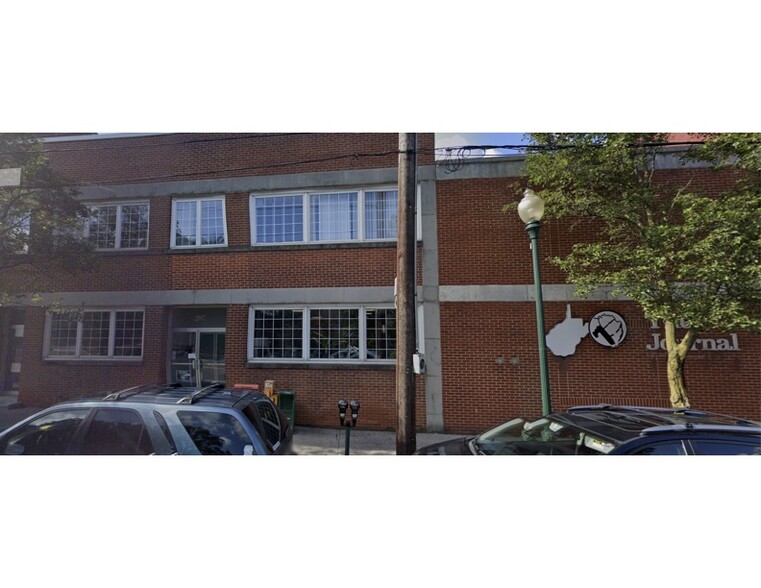 207 W King St, Martinsburg, WV à louer - Photo de l’immeuble – Image 1 sur 2