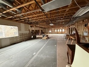 W62N248 Washington Ave, Cedarburg, WI à louer Photo intérieure– Image 2 sur 4