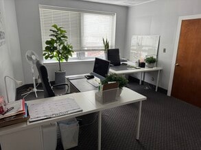 570 N Broad St, Elizabeth, NJ à louer Photo intérieure– Image 2 sur 4