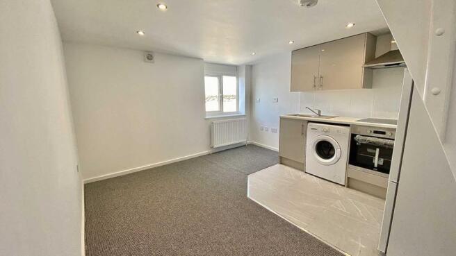 121-121A High St, Rushden à vendre - Photo de l’immeuble – Image 3 sur 9