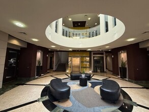 8330 W Sahara Ave, Las Vegas, NV à louer Photo intérieure– Image 1 sur 14