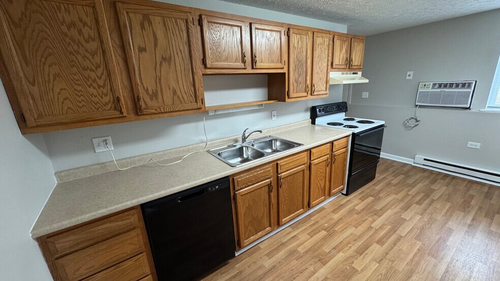 62 Units in Madison, OH portefeuille de 4 biens à vendre sur LoopNet.fr - Photo de l’immeuble – Image 2 sur 51