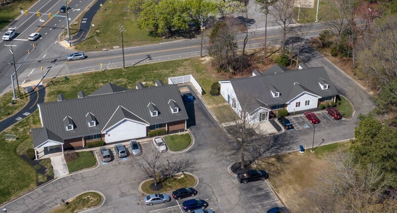 2660 & 2664 New Market Road Portfolio portefeuille de 2 biens à vendre sur LoopNet.fr - Photo de l’immeuble – Image 3 sur 4