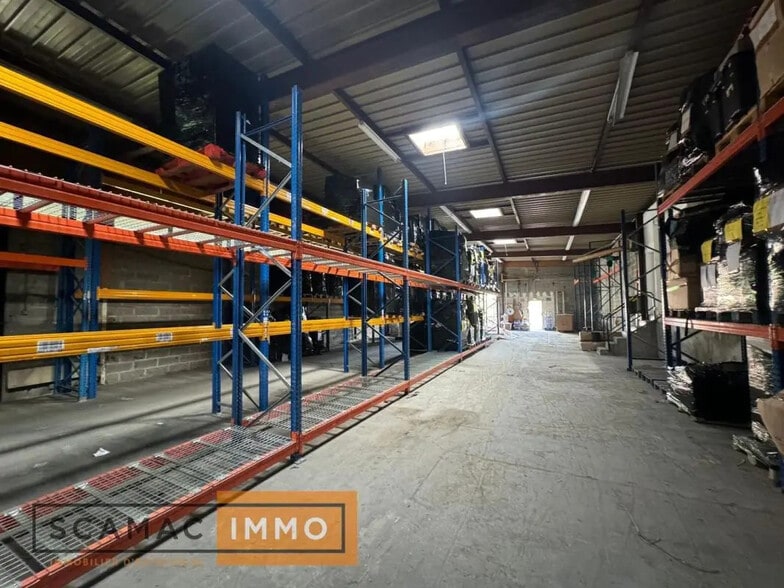 Industriel/Logistique dans Dammarie-les-Lys à vendre - Photo de l’immeuble – Image 1 sur 13