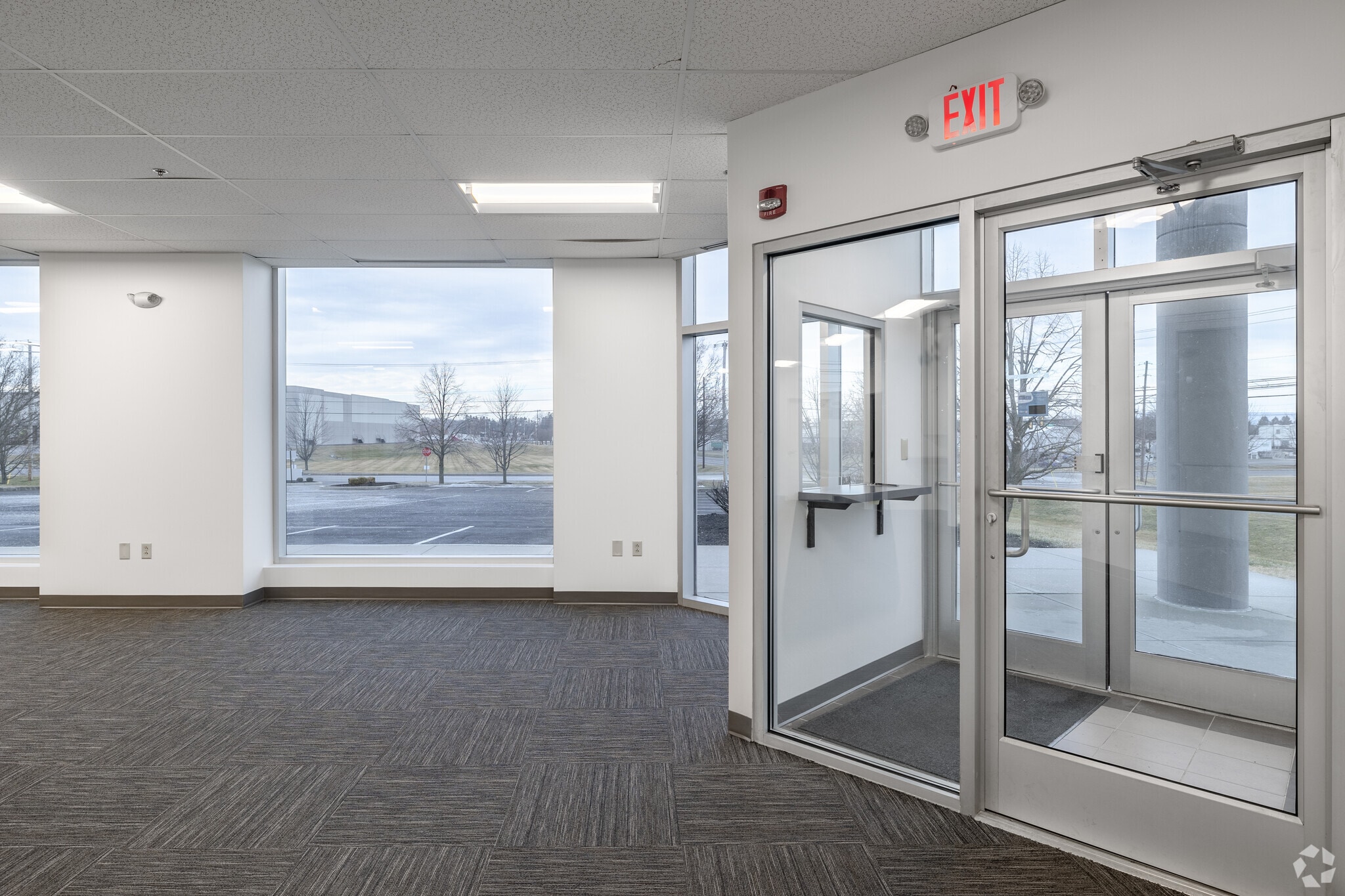 1 S Shearer Dr, Carlisle, PA à louer Photo intérieure– Image 1 sur 9