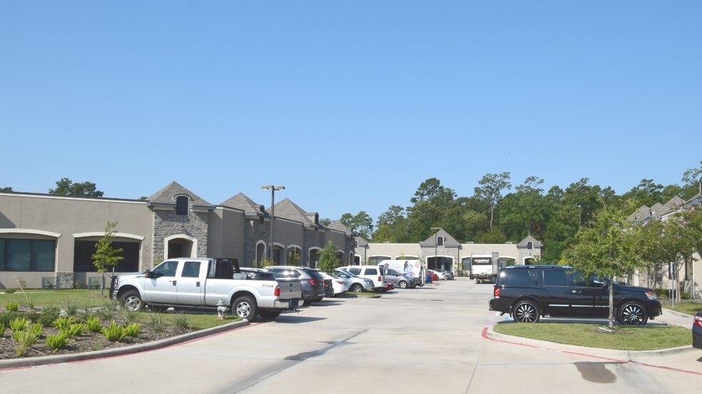 150 Pine Forest Dr, Shenandoah, TX à louer - Photo de l’immeuble – Image 3 sur 18