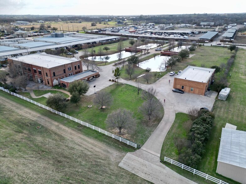11331 Hilltop Road, Argyle, TX à vendre - Photo de l’immeuble – Image 2 sur 5
