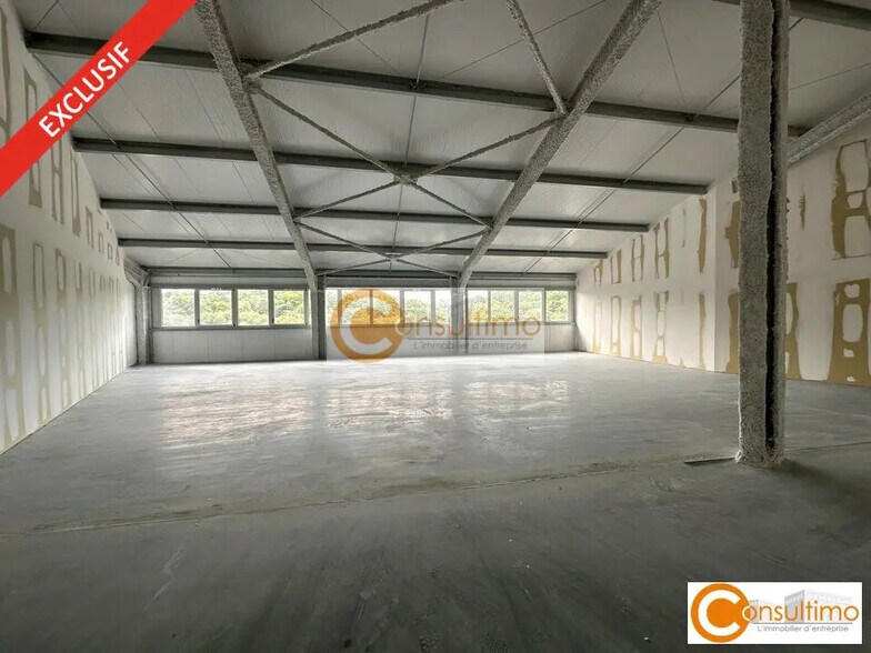 Bureau dans Carbon-Blanc à vendre - Photo intérieure – Image 2 sur 7