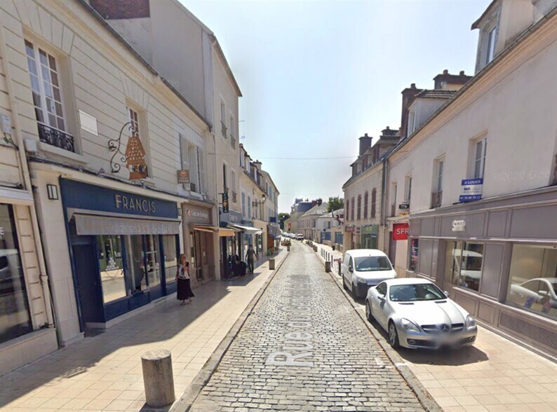 Local commercial dans RAMBOUILLET à louer - Photo de l’immeuble – Image 2 sur 3