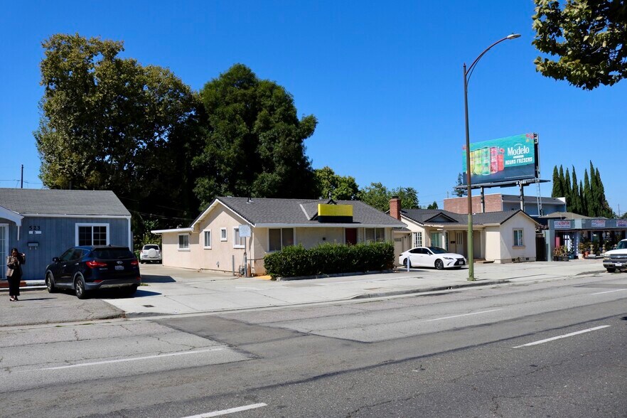 521 S Bascom Ave, San Jose, CA à vendre - Photo de l’immeuble – Image 1 sur 20