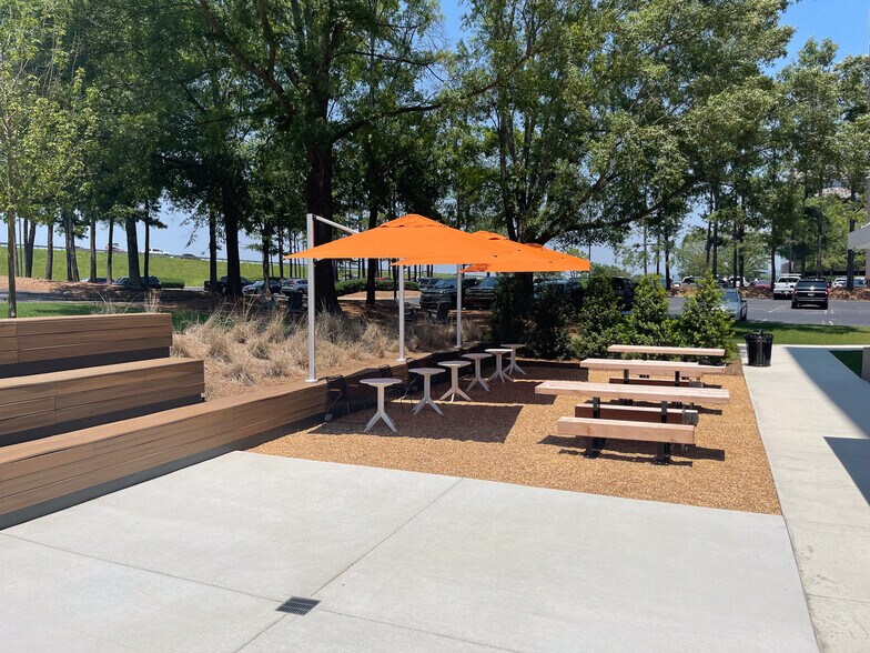 500 Corporate Pky, Birmingham, AL à louer - Photo de l’immeuble – Image 3 sur 15