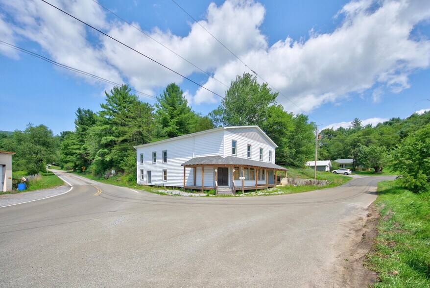 11 Mount Zion Rd, Elk Creek, VA à vendre - Photo de l’immeuble – Image 2 sur 59