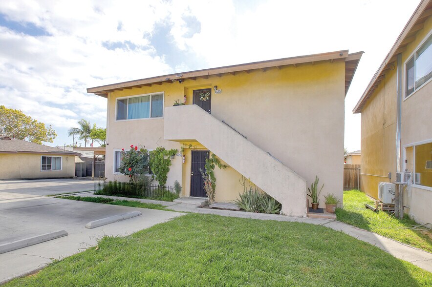 6029 Live Oak St, Bell Gardens, CA à vendre - Photo de l’immeuble – Image 3 sur 6