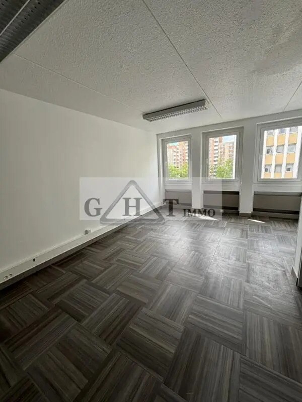 Bureau dans Ivry-sur-Seine à louer Photo de l’immeuble– Image 1 sur 5