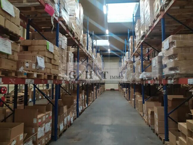 Plus de détails pour Industriel/Logistique à louer