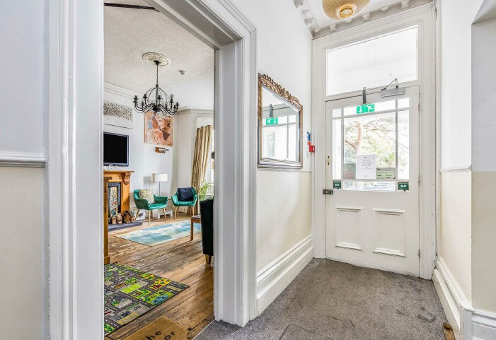 121 West Hill Rd, Bournemouth à vendre - Photo de l’immeuble – Image 3 sur 12