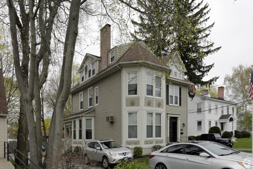 2083 Main St, Stratford, CT à vendre - Photo de l’immeuble – Image 3 sur 5