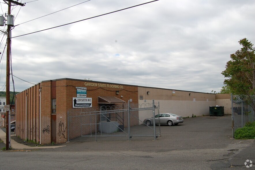 239 6th Ave, Paterson, NJ à louer - Photo de l’immeuble – Image 3 sur 13