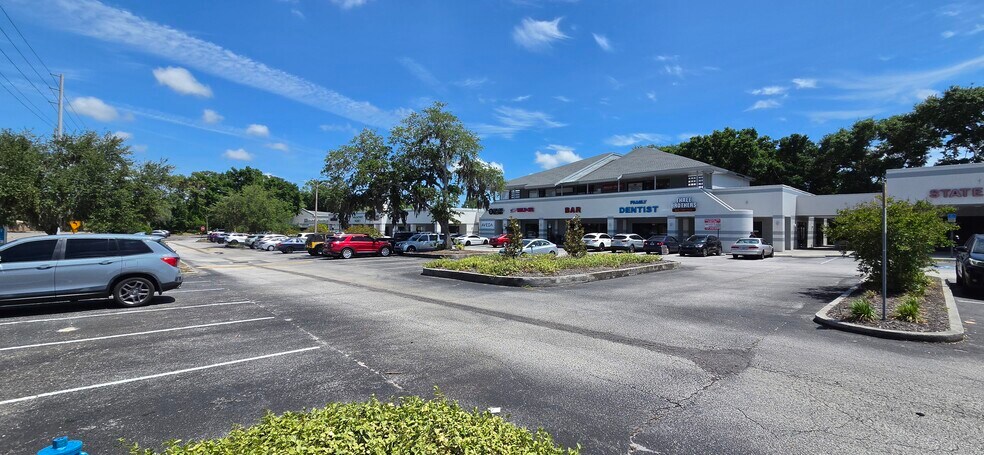 3460 Tampa Rd, Palm Harbor, FL à louer - Photo de l’immeuble – Image 3 sur 8