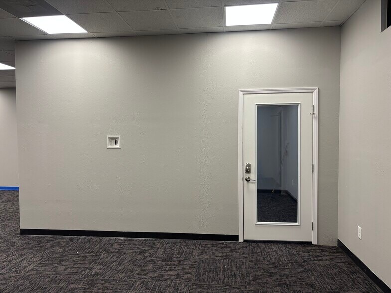 8200 Windway Dr, Windcrest, TX à louer - Photo de l’immeuble – Image 3 sur 9