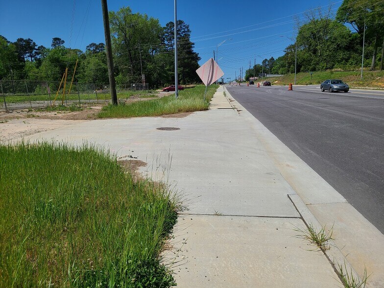 1353 Jeffersonville Rd, Macon-Bibb, GA à vendre - Photo de l’immeuble – Image 2 sur 12