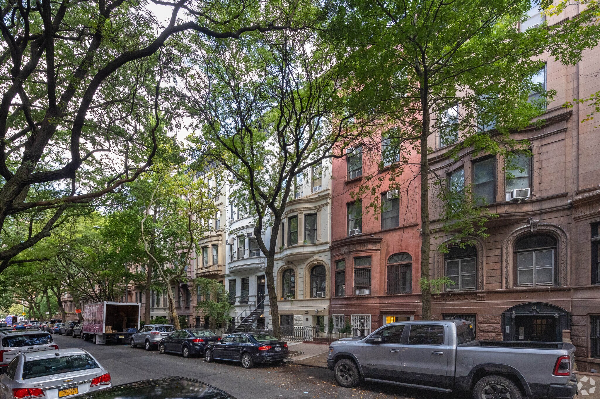 Upper Westside 3 Building Portfolio portefeuille de 3 biens à vendre sur LoopNet.fr Photo principale– Image 1 sur 2
