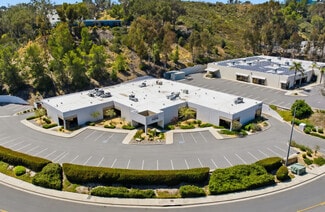 Plus de détails pour 4660 Viewridge Ave, San Diego, CA - Local d'activités à louer