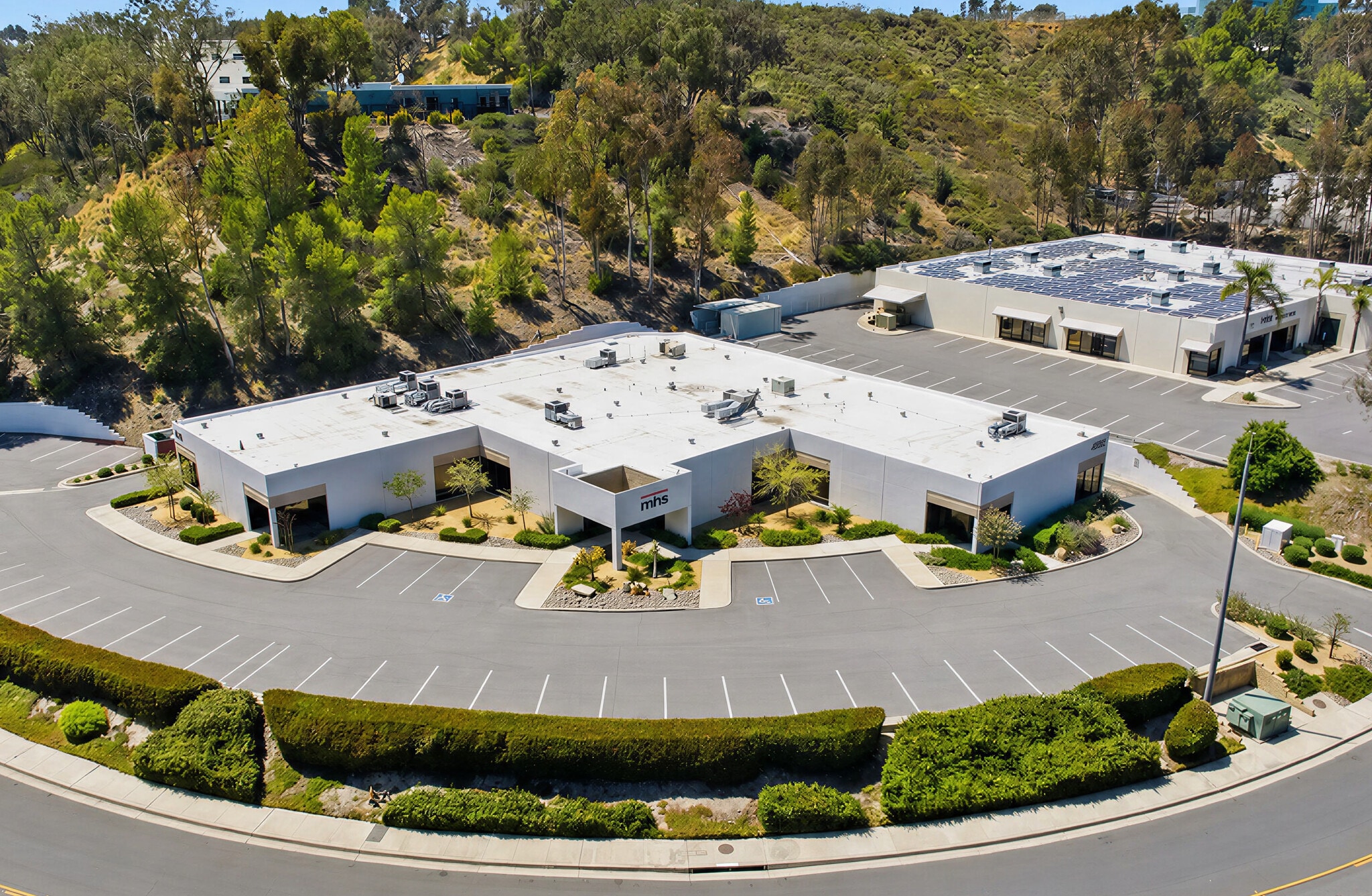 4660 Viewridge Ave, San Diego, CA à louer Photo principale– Image 1 sur 4