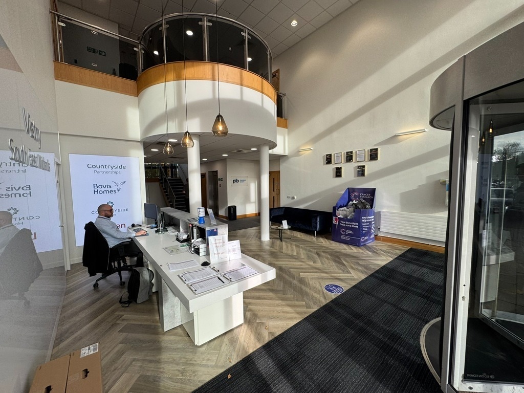 1 Penman Way, Enderby à louer Photo intérieure– Image 1 sur 7