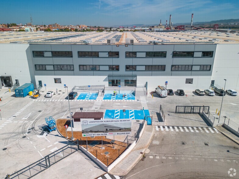 Autovía A-2, Azuqueca de Henares, Guadalajara à louer - Photo de l’immeuble – Image 3 sur 19