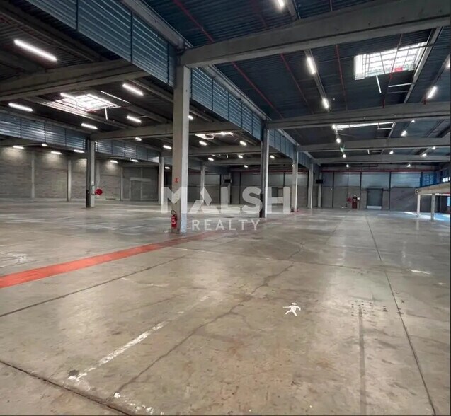 9/17 Rue André Sentuc, Vénissieux à louer - Photo de l’immeuble – Image 3 sur 5