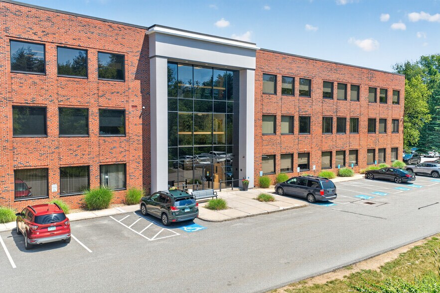 1 Hampton Rd, Exeter, NH à louer - Photo de l’immeuble – Image 2 sur 8