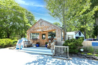 Plus de détails pour 472 Old Stone Hwy, East Hampton, NY - Local commercial à vendre