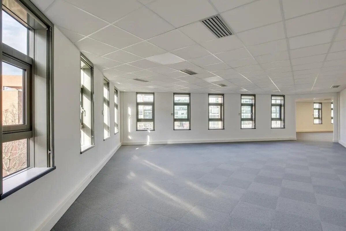8 Rue Eugène Et Armand Peugeot, Rueil-Malmaison à louer Photo intérieure– Image 1 sur 5