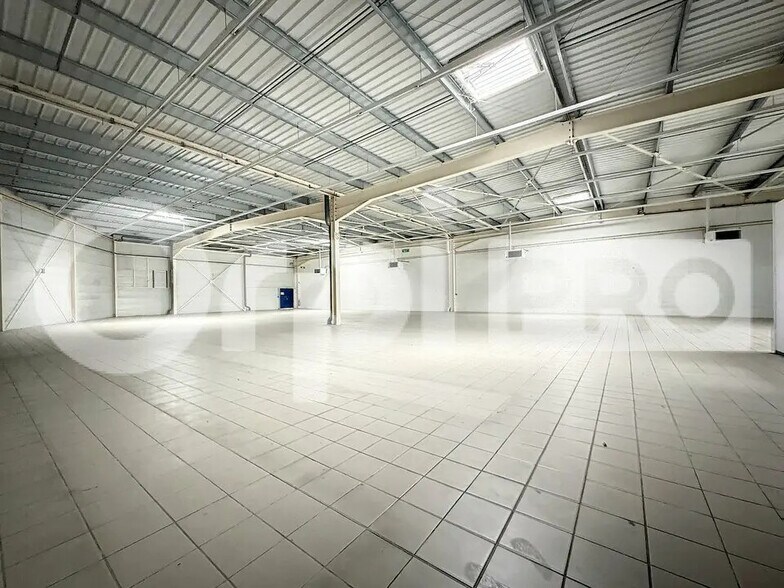 Local commercial dans Montluçon à louer - Photo de l’immeuble – Image 1 sur 5