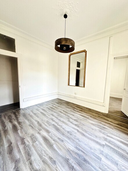 94 Rue Saint-Lazare, Paris à louer - Photo de l’immeuble – Image 2 sur 8