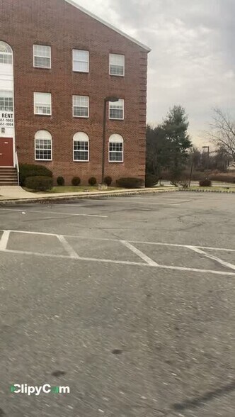 63 Beaver Brook Rd, Lincoln Park, NJ à louer - Vidéo sur l’annonce professionnelle – Image 3 sur 23