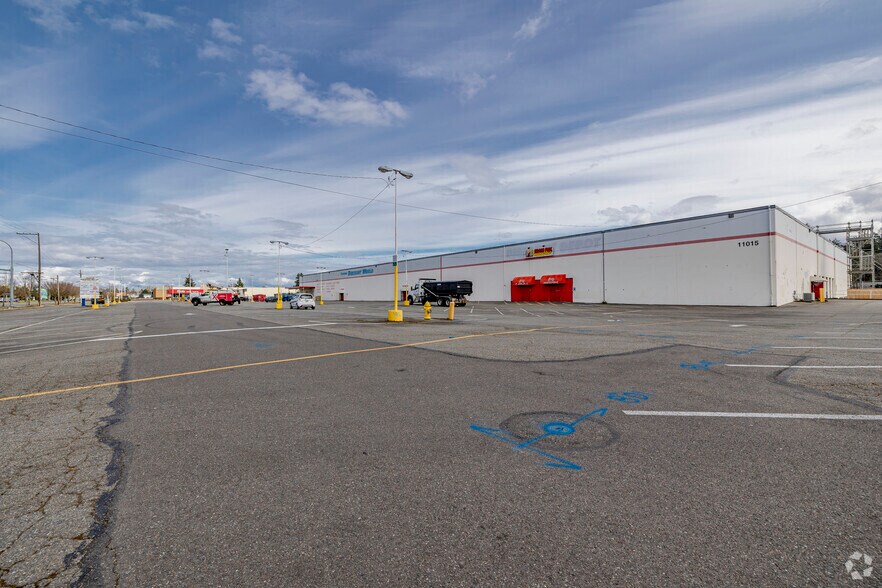 11013 Pacific Hwy SW, Tacoma, WA à louer - Photo principale – Image 1 sur 5