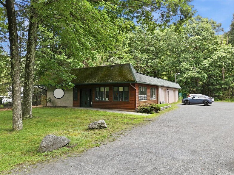 424 PA-390, Tafton, PA à vendre - Photo de l’immeuble – Image 2 sur 41