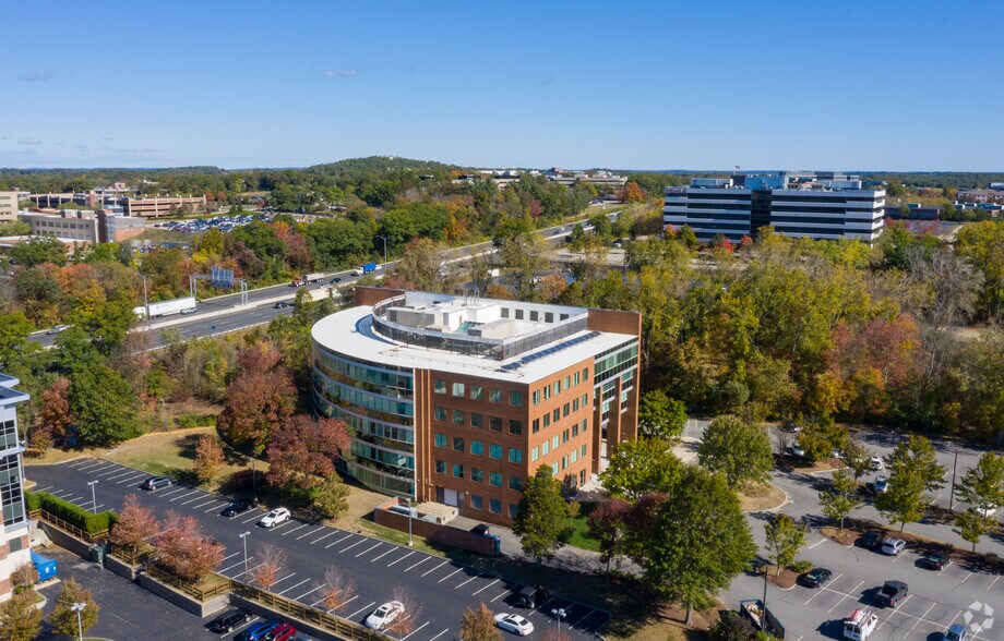 70 Blanchard Rd, Burlington, MA à louer - Photo de l’immeuble – Image 3 sur 22