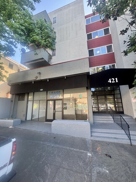 417-425 E 18th St, Oakland, CA à louer - Photo principale – Image 1 sur 5