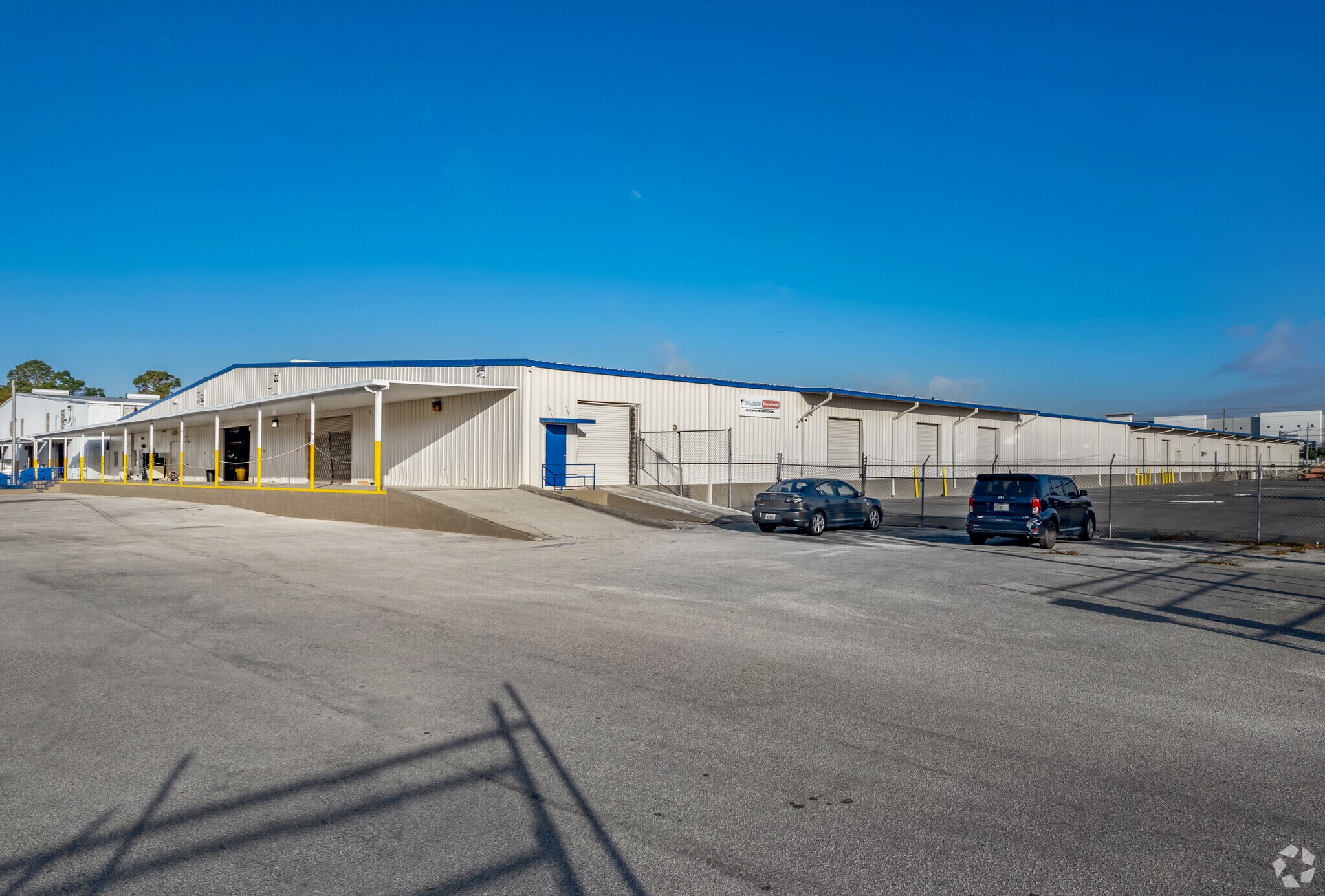 13200 Automobile Blvd, Clearwater, FL à louer Photo principale– Image 1 sur 7