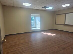 426 Lexington Rd, Versailles, KY à louer Photo intérieure– Image 1 sur 3
